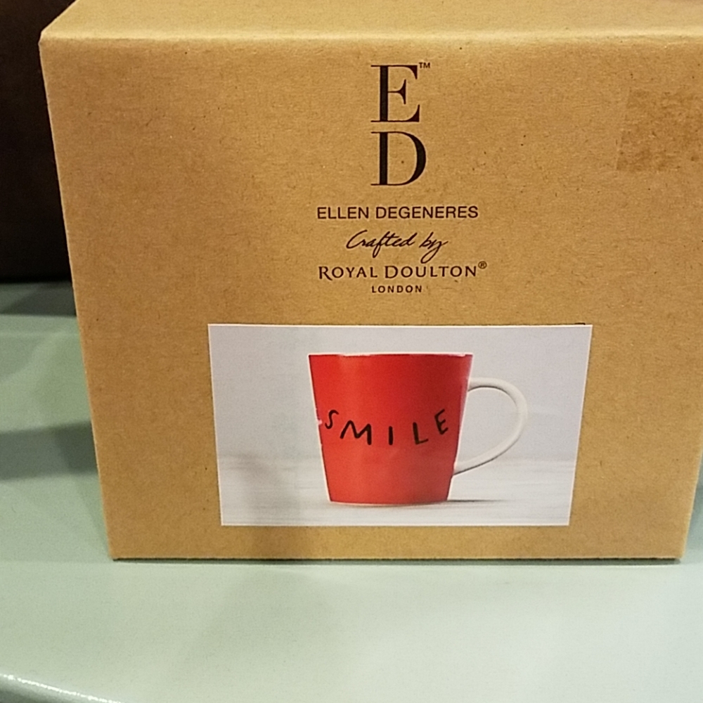 ED by Ellen DeGeneres coffee mug - Picture 3 of 4